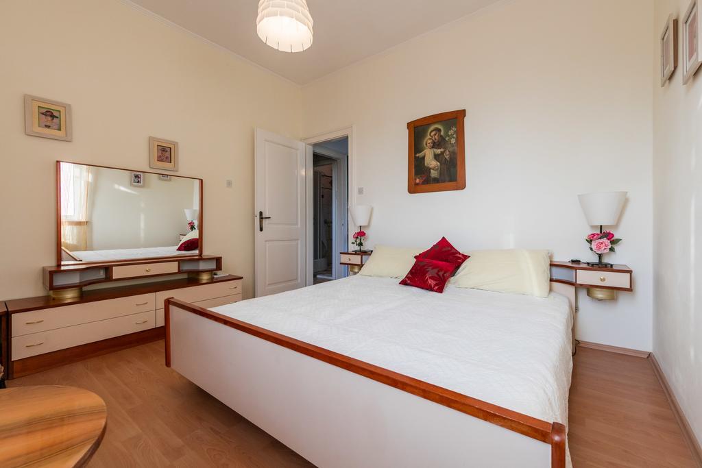 Apartments Kastelani 코미자 외부 사진